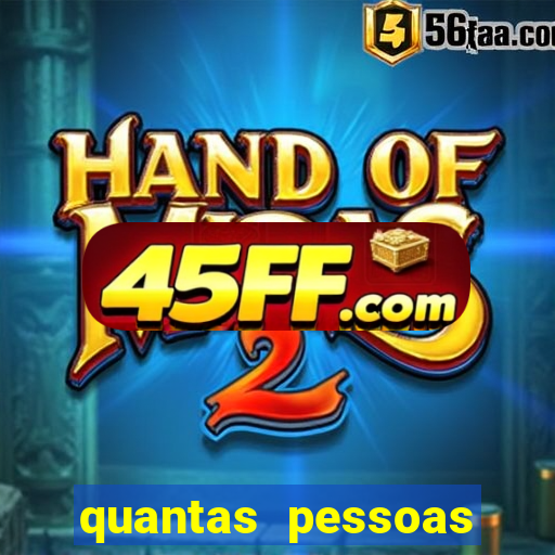 quantas pessoas cabem no beto carrero